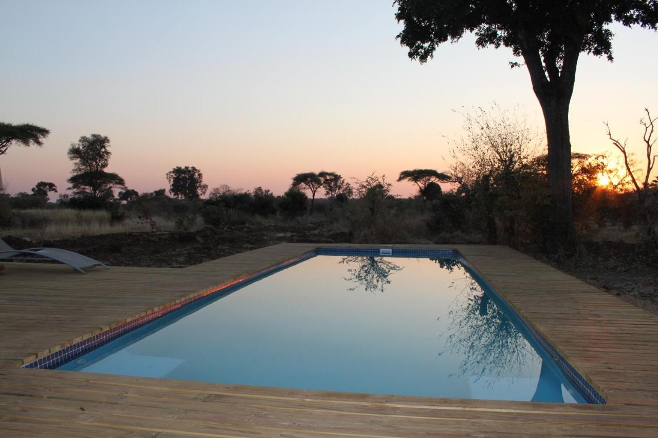 Tlouwana Camp Villa Kasane Exteriör bild