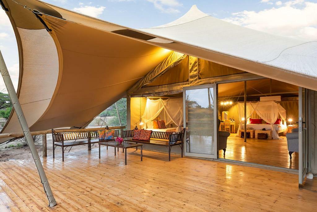 Tlouwana Camp Villa Kasane Exteriör bild